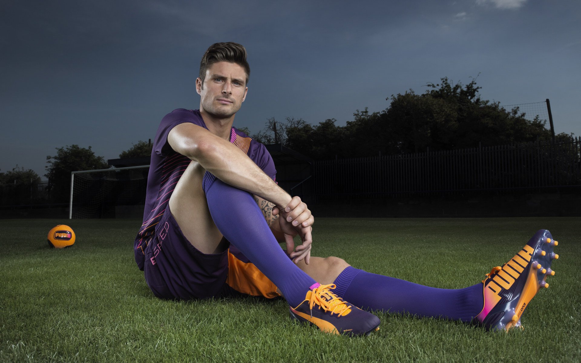 梅西复出首秀出彩，金州勇士主场横扫上海申花，豪取35连胜-AYX Sports